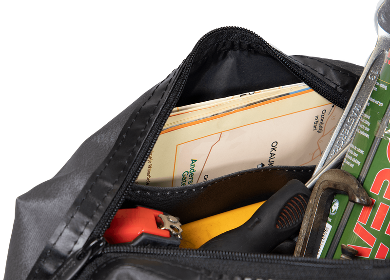 Load image into Gallery viewer, Urban Wash Bag

